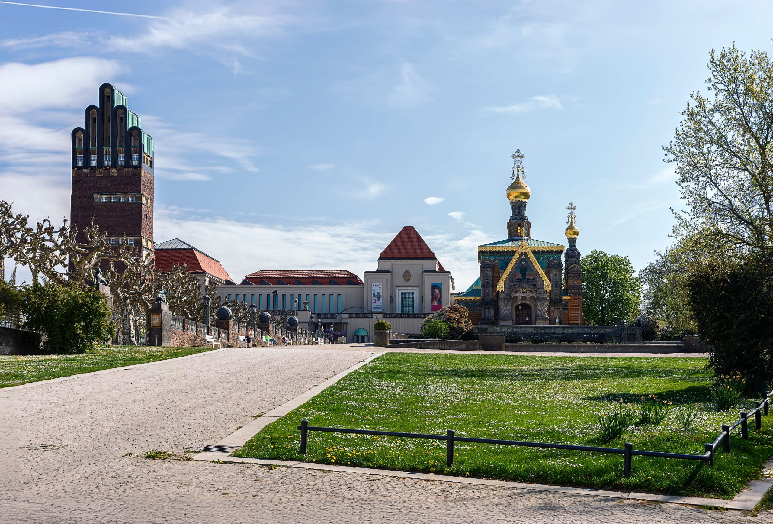 LP Budenheim 17 Bauträger Darmstadt: Architektur mit goldenen Kuppeln
